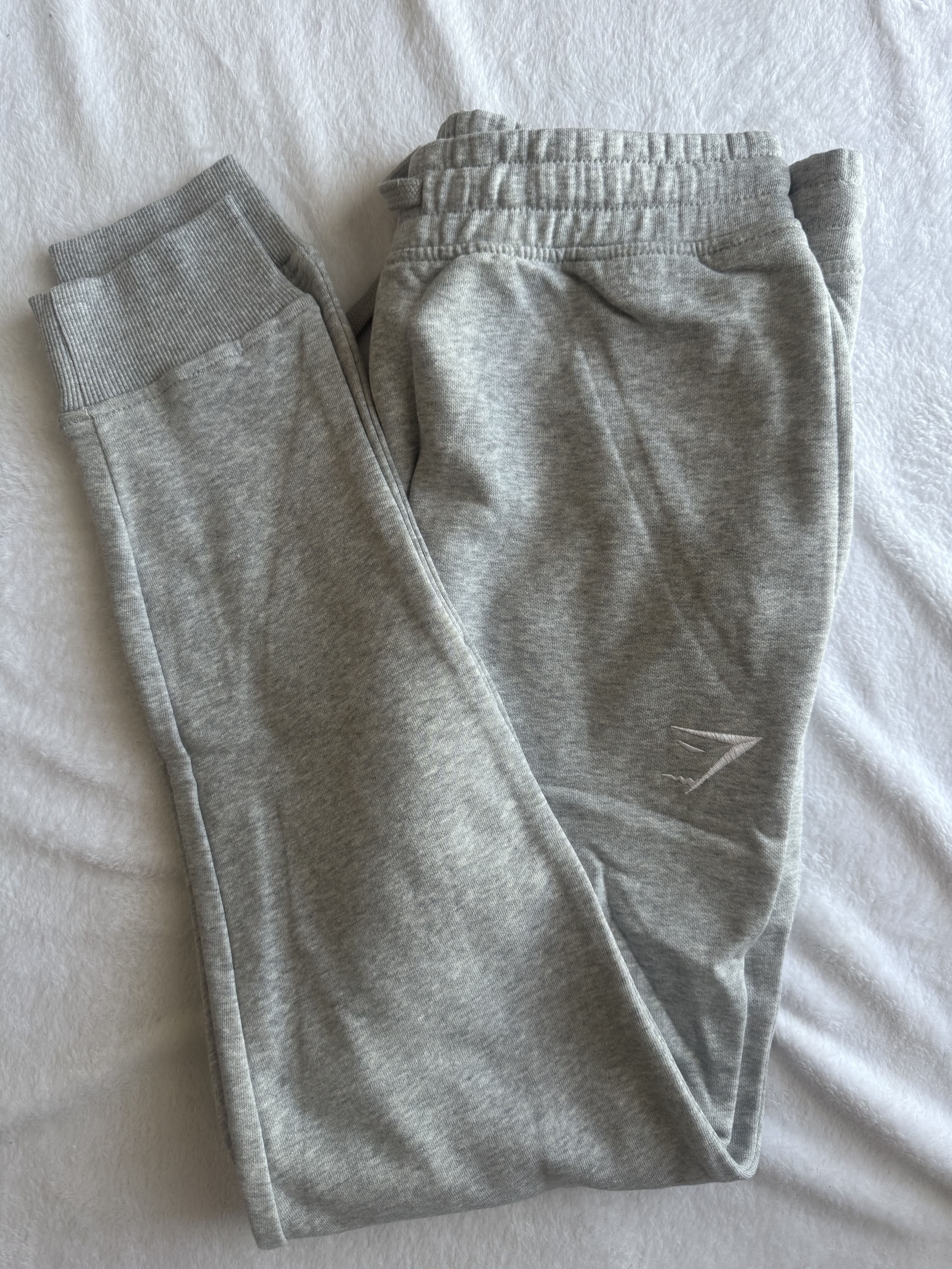Crest Joggers Gris